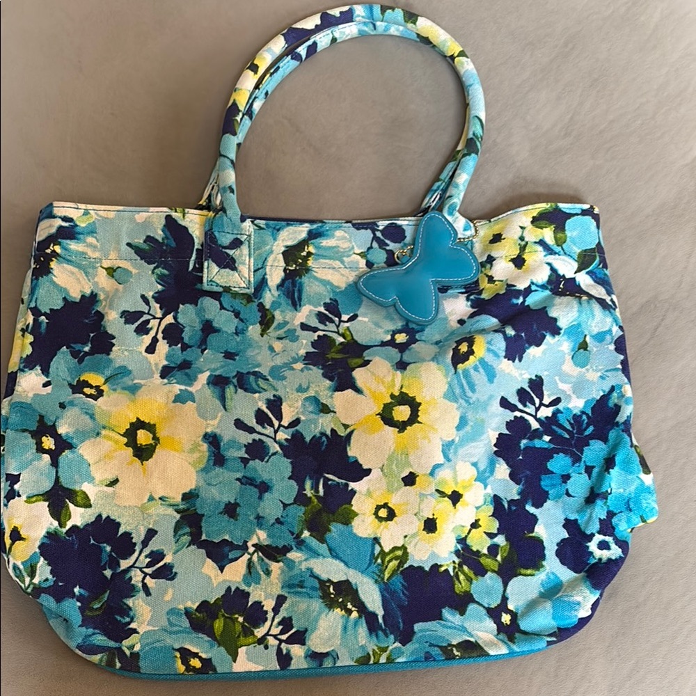 Butterfly Tote NWOT 🦋